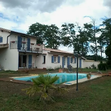 Chambres D'hotes Chez Vincent Alojamento de Acomodação e Pequeno-almoço Labastide-Saves